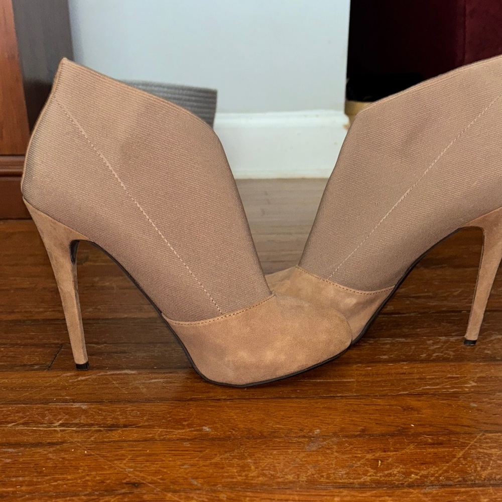 Jessica Simpson boot heels